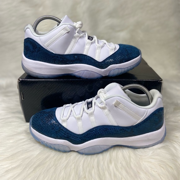 (2 pairs) Large shoe trees fits mens size 7+ womens size 8.5+ - Picture 13 of 16